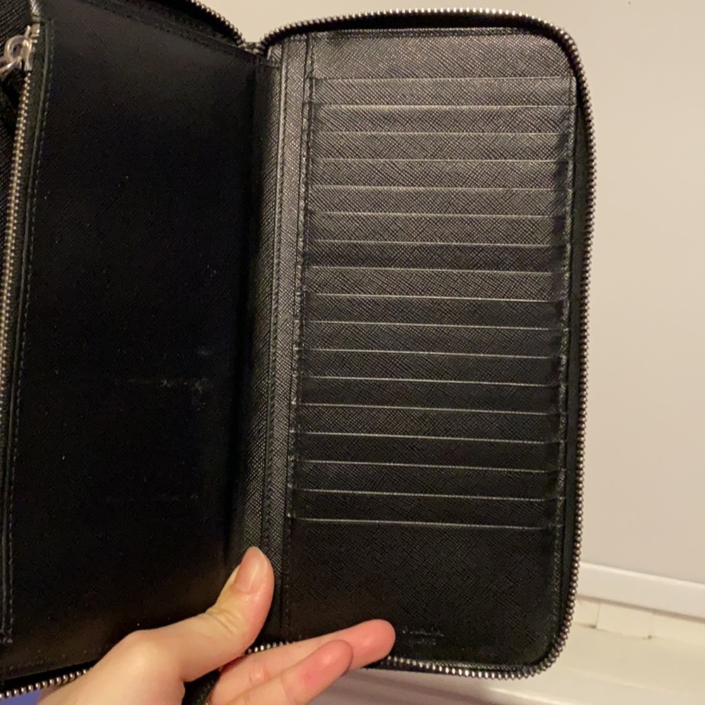 prada wallet - Picture 5 of 8